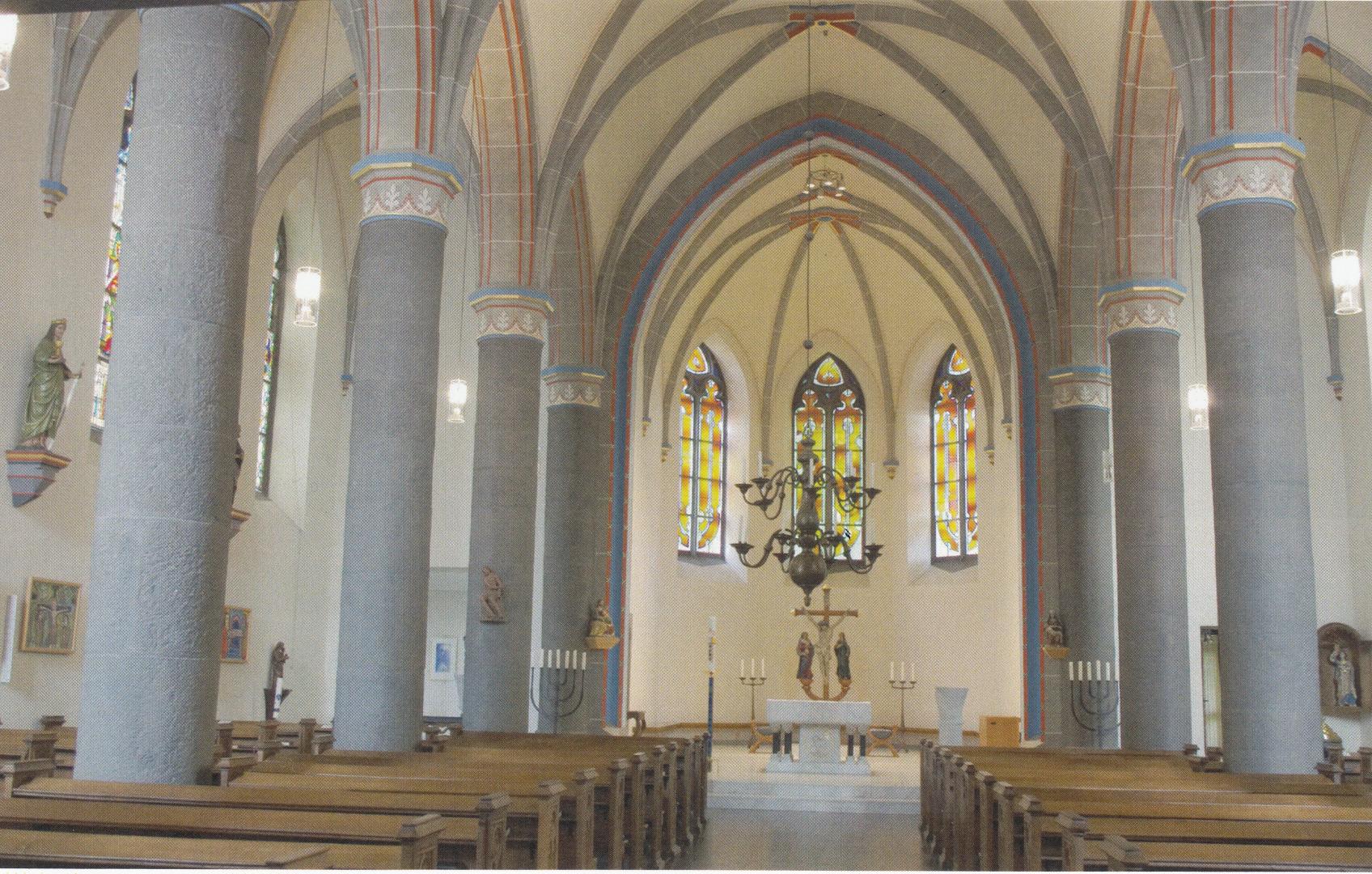 Pfarrkirche innen - Dr Kahlen 2013 (c) Dr. Kahlen (2013)