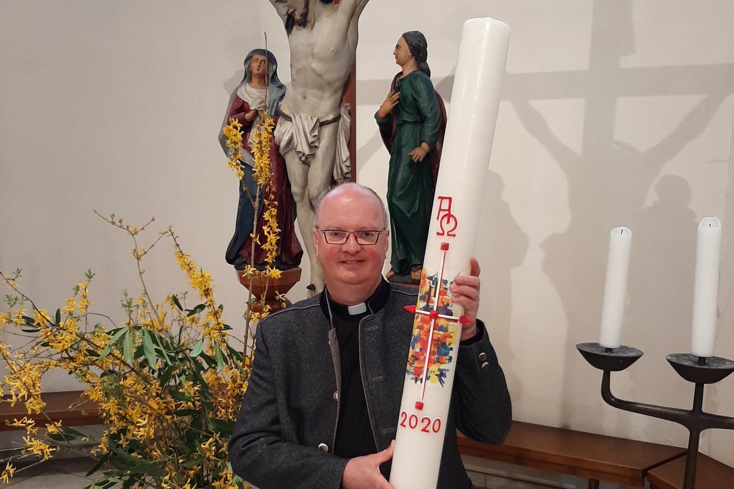 Frohe Ostern - Osterkerze 2020 Frohe Ostern - Osterkerze 2020