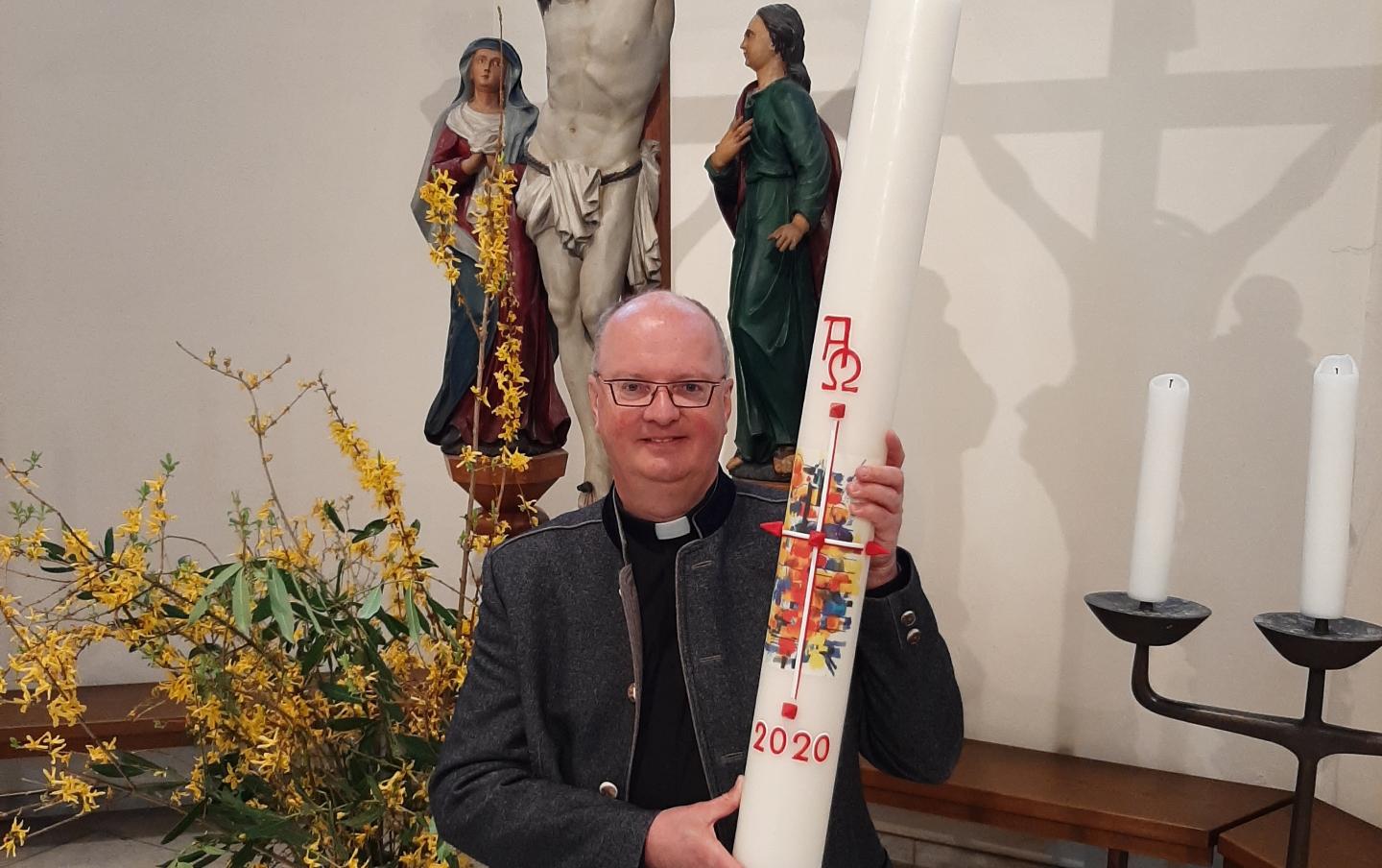 Frohe Ostern - Osterkerze 2020 Frohe Ostern - Osterkerze 2020