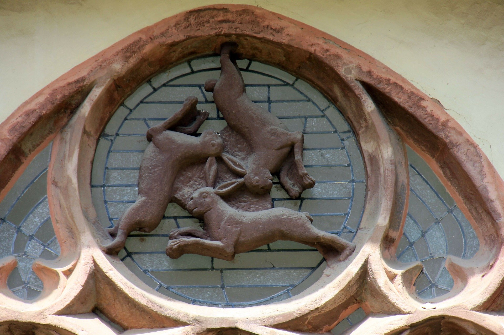 Hansenfenster (Paderborn) - Sinnbild für Dreifaltigkeit (c) AnnaER (www.pixabay.de)