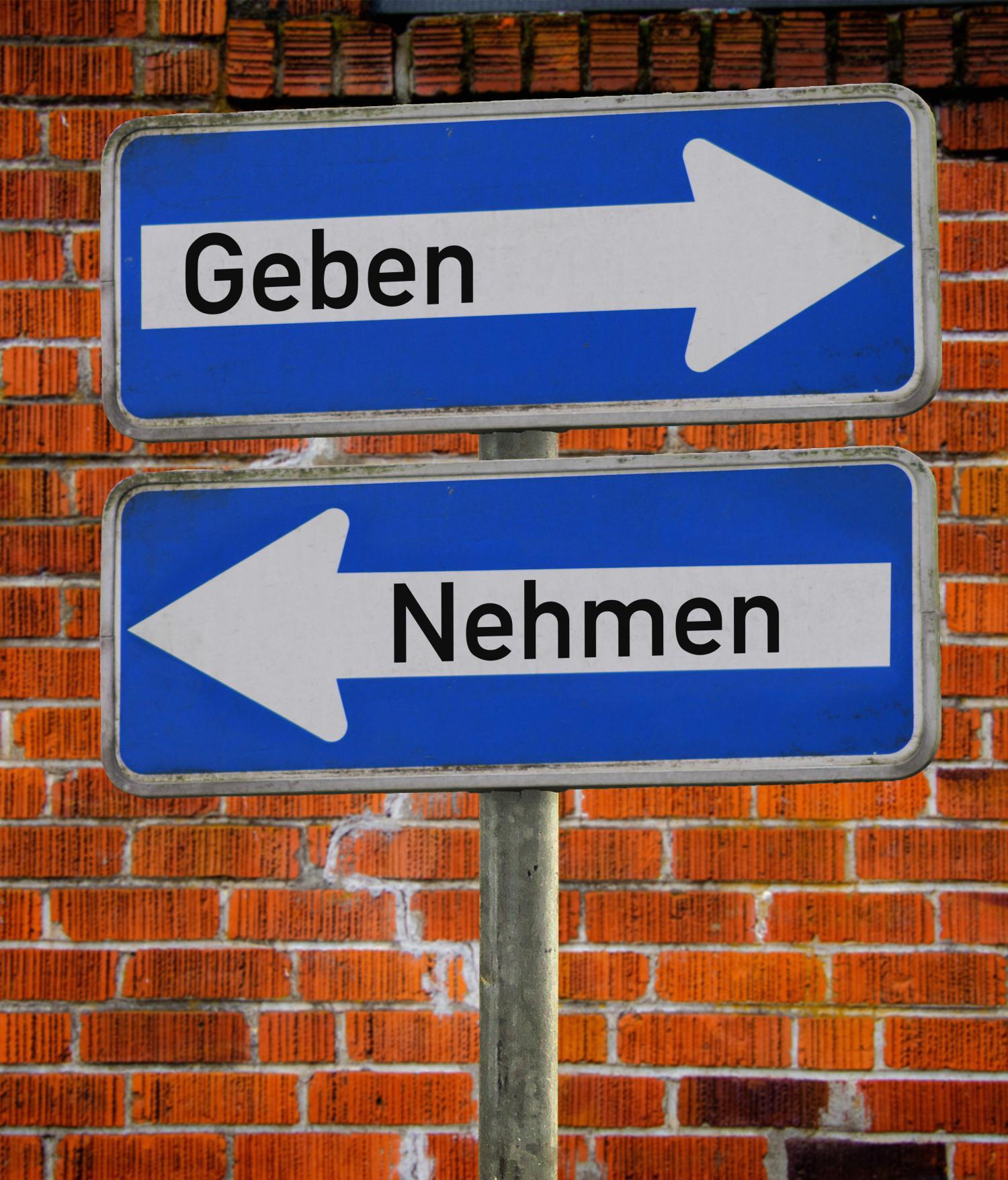 Geben_Nehmen_Fotomontage_by_Christian_Schmitt_pfarrbriefservice
