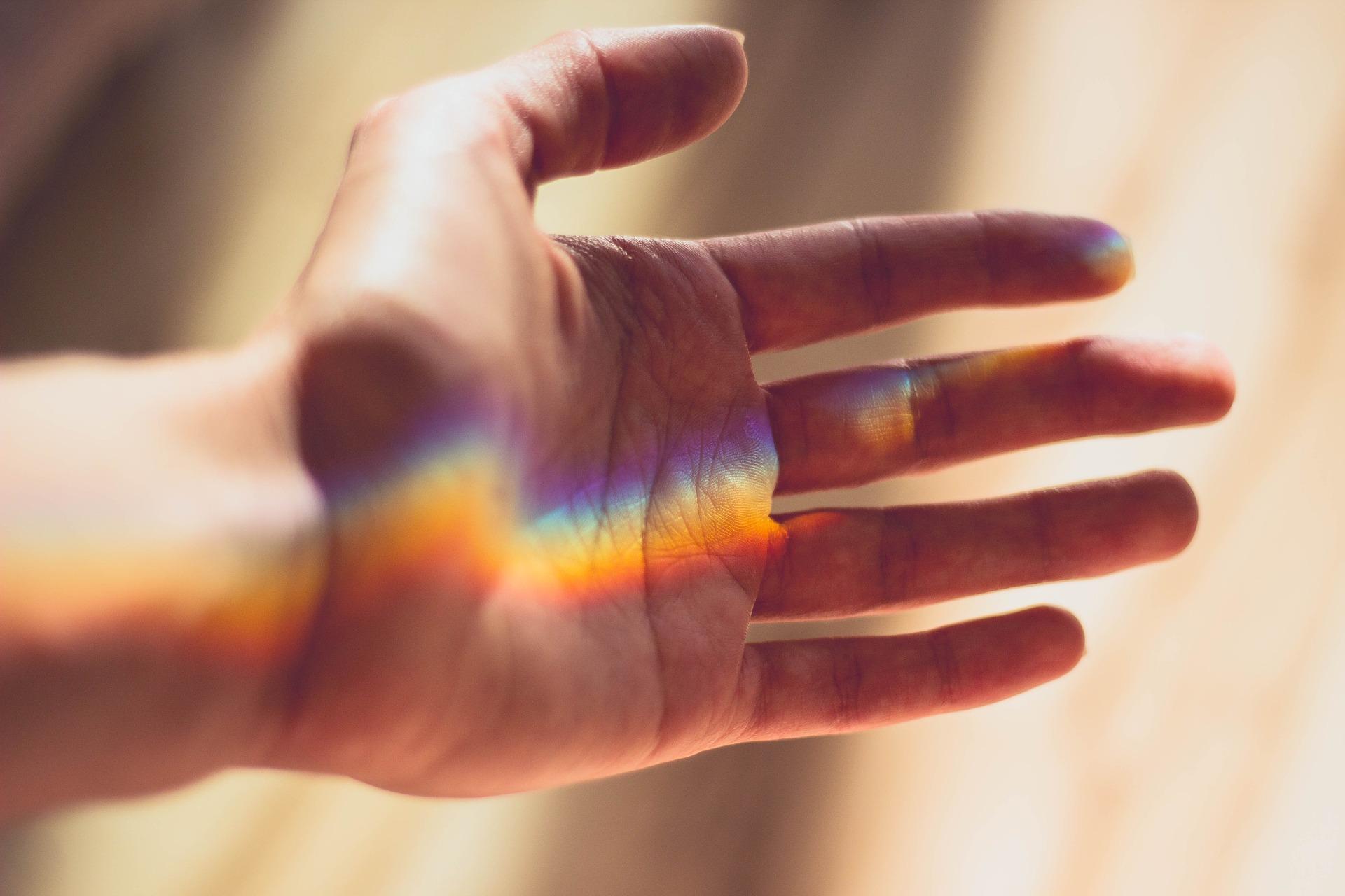 Hand_Regenbogen